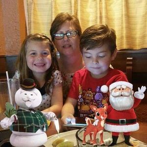 Meet your Posher, Joni